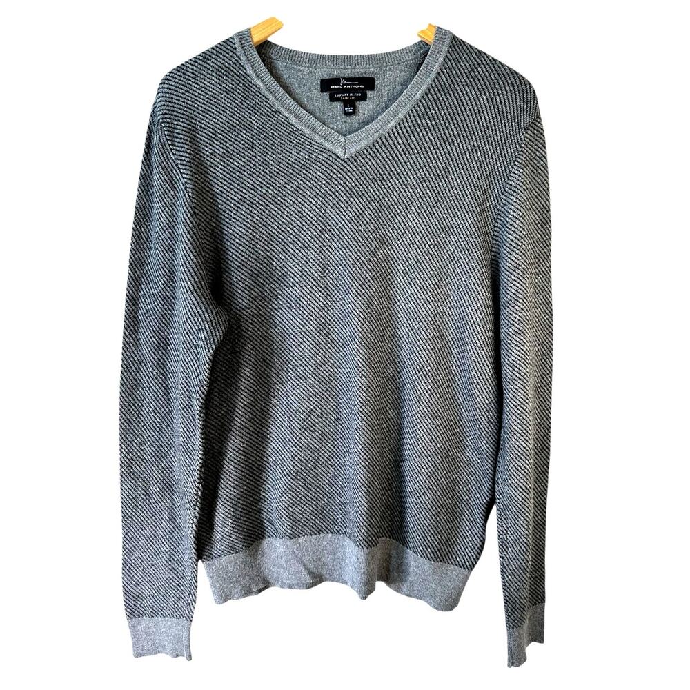 Marc Anthony Men’s Luxury Blend Slim Fit Cashmere Merino Wool Blend Sweater Gray